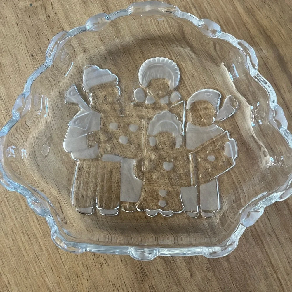 Vintage Mikasa Carolers Candy‎ Dish/ Nuts Frosted Glass (8in by 6in)